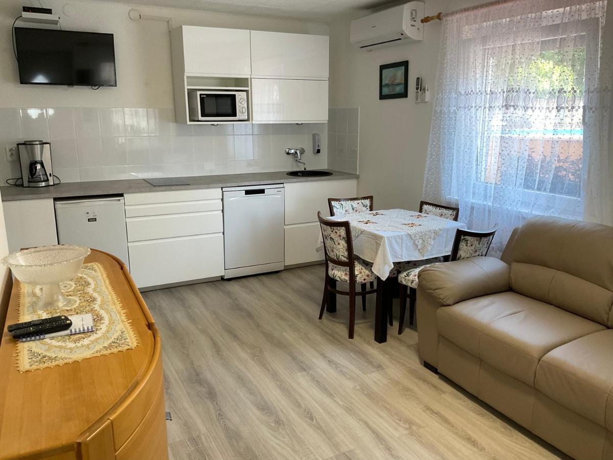 Jarmila Vendeghaz Hotel Balatonbereny Bagian luar foto