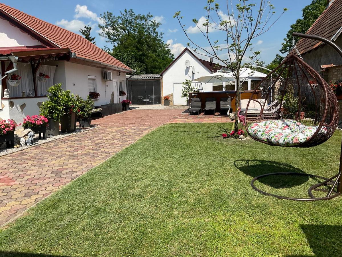 Jarmila Vendeghaz Hotel Balatonbereny Bagian luar foto