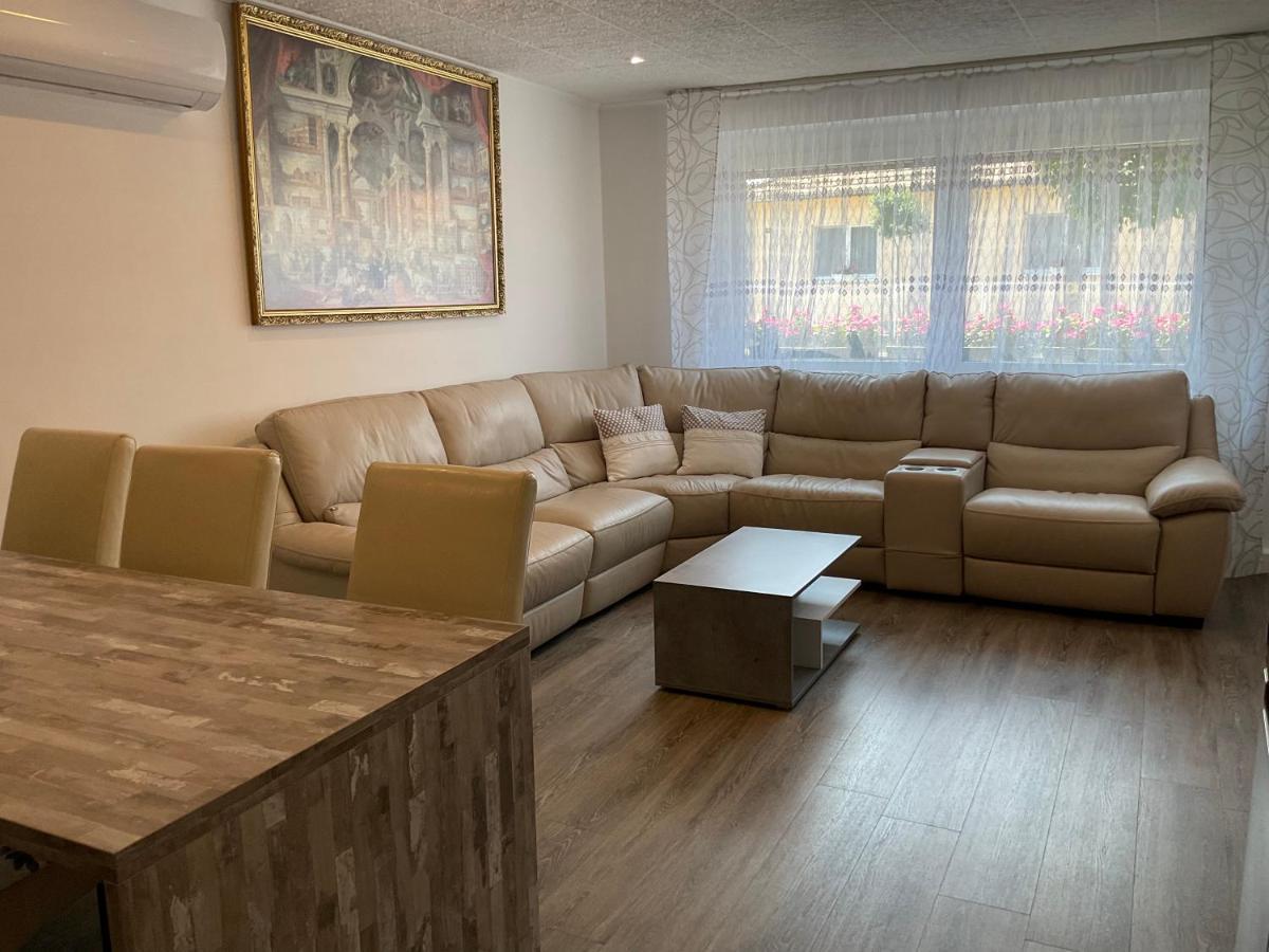 Jarmila Vendeghaz Hotel Balatonbereny Bagian luar foto