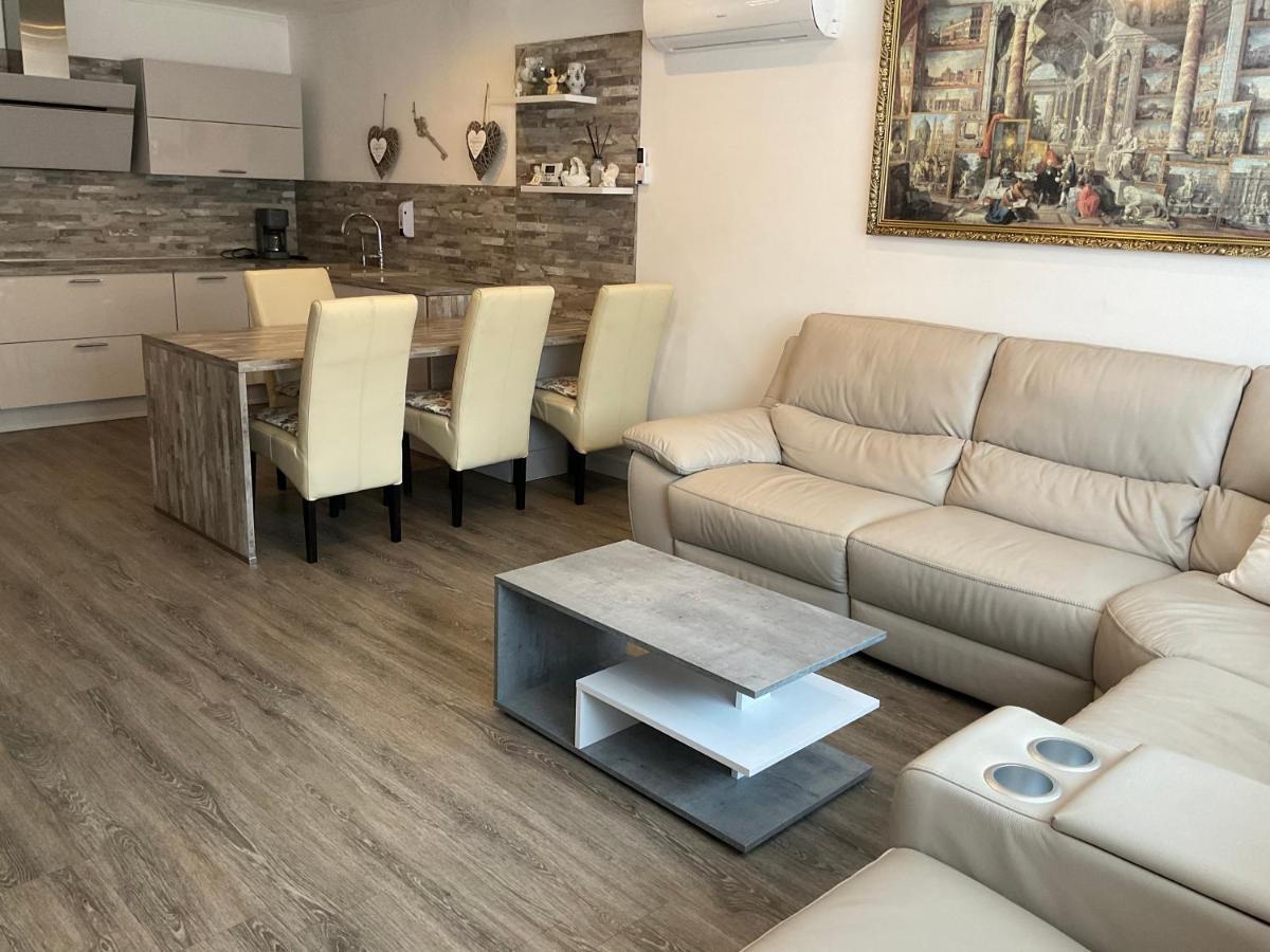 Jarmila Vendeghaz Hotel Balatonbereny Bagian luar foto