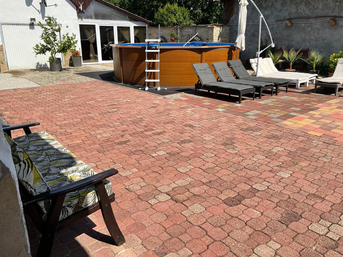 Jarmila Vendeghaz Hotel Balatonbereny Bagian luar foto