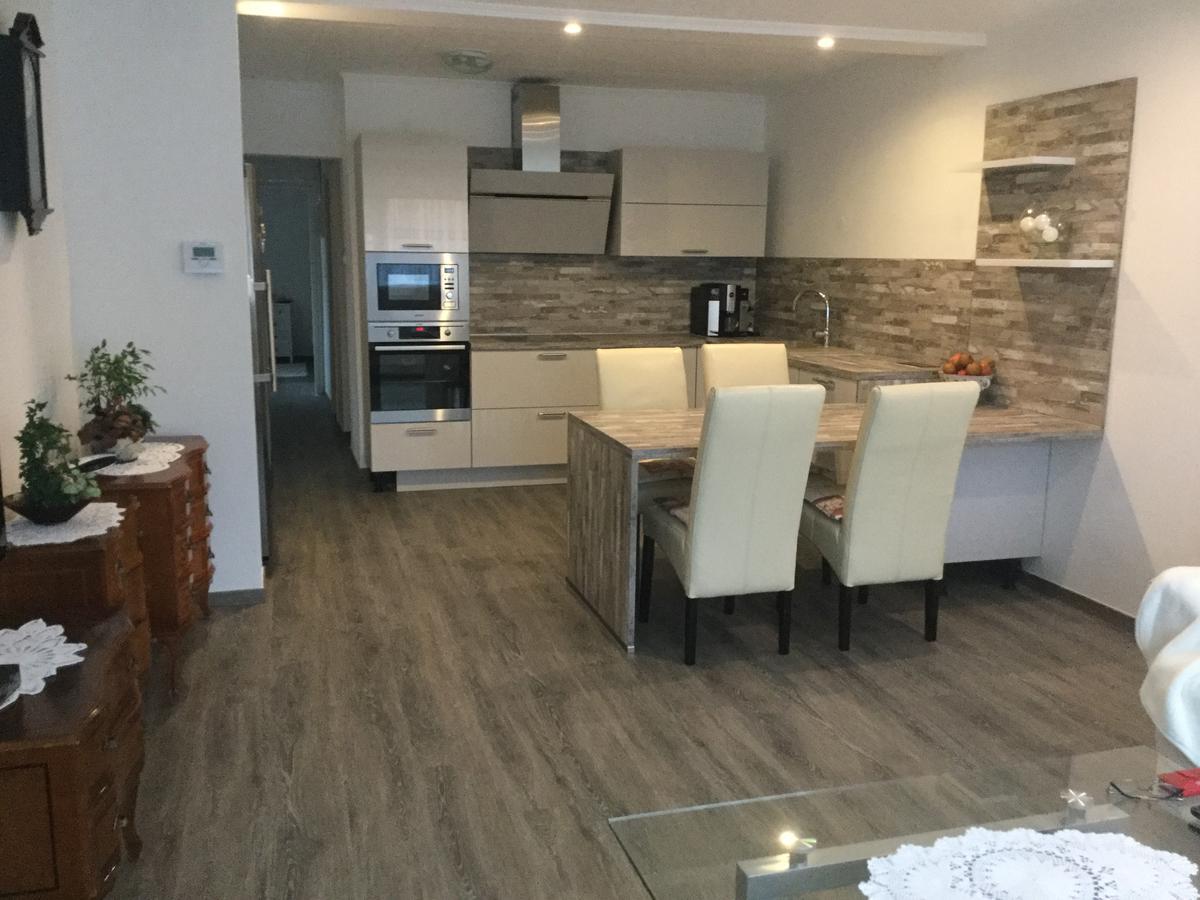 Jarmila Vendeghaz Hotel Balatonbereny Bagian luar foto