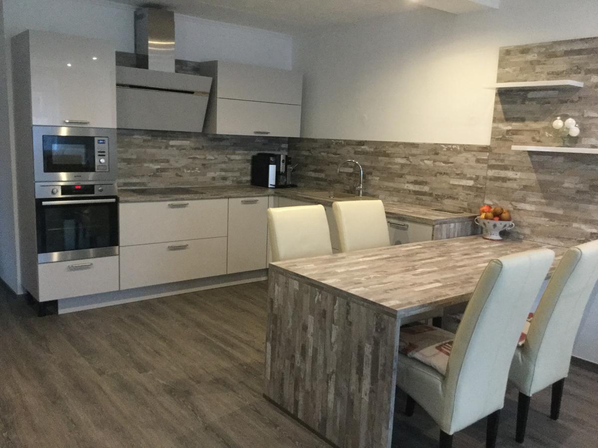 Jarmila Vendeghaz Hotel Balatonbereny Bagian luar foto